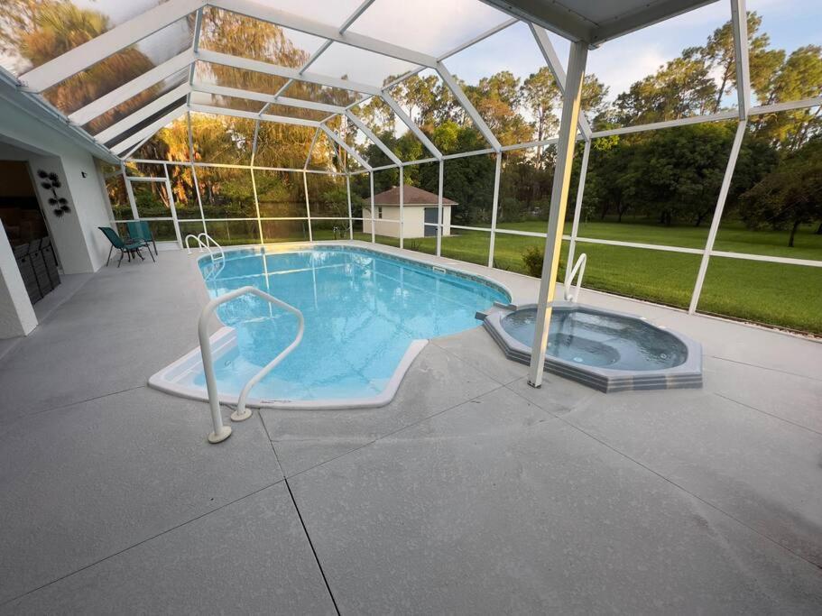 La Finca... Beautiful Countryside Home ! North North Naples エクステリア 写真